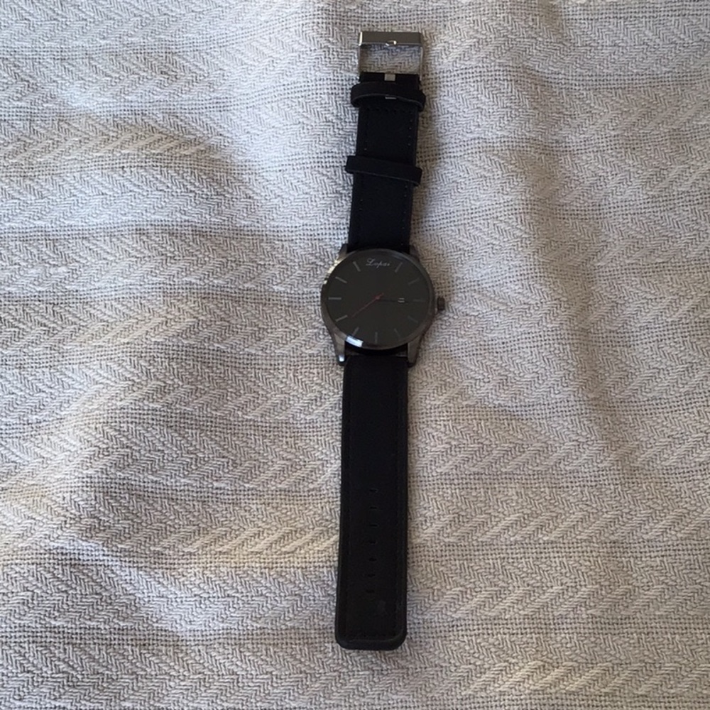 Lupai Men’s Classic Black Dress Watch